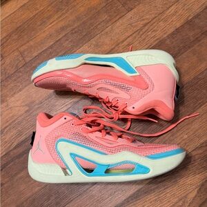 Jayson Tatum lemonades men size 8.5